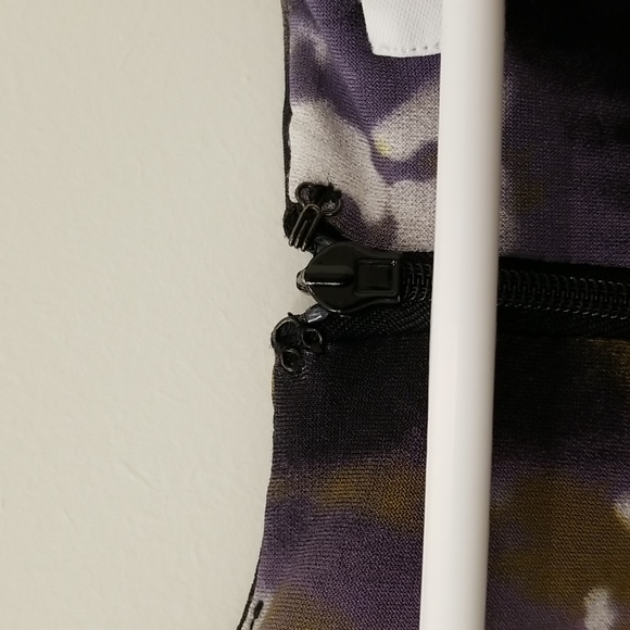 Calvin Klein Size 4 Sleeveless Dress Final Price - Picture 10 of 13